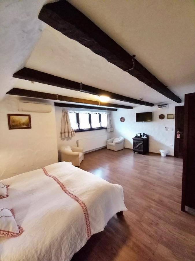 Bed and breakfast Sári Csárda Panzió